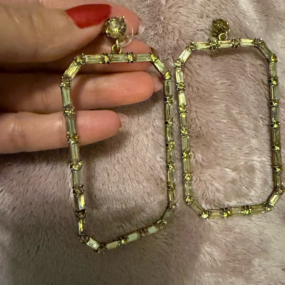 Jewelry Bundle Gold-Tone Rectangular Crystal Hoop… - image 2